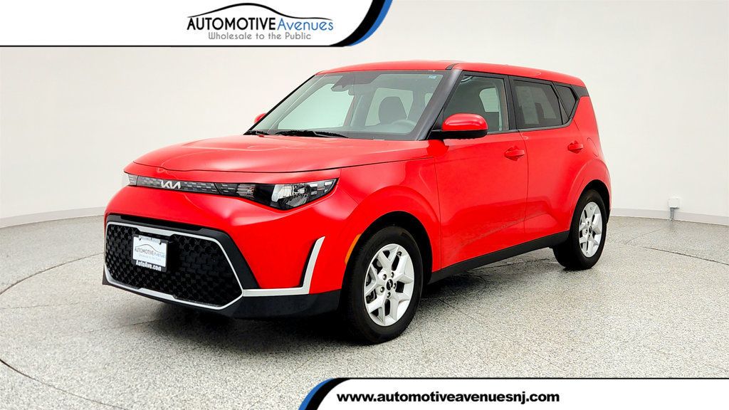 2024 Kia Soul LX IVT with Technology Package - 23016513 | Video 1