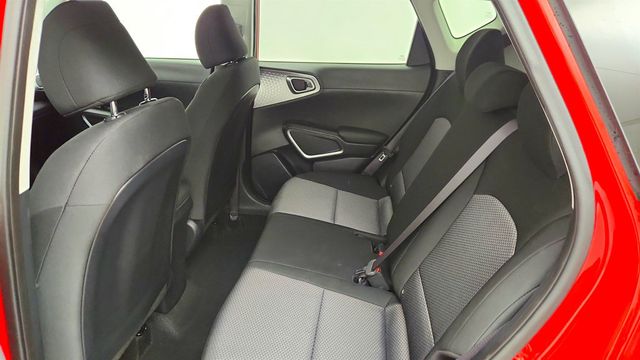 2024 Kia Soul LX IVT with Technology Package - 23016513 - 17