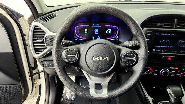 2024 Kia Soul LX IVT w/ Technology Package - 23088132 - 12