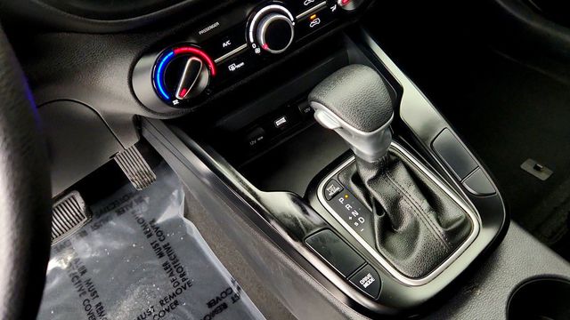 2024 Kia Soul LX IVT w/ Technology Package - 23088132 - 15