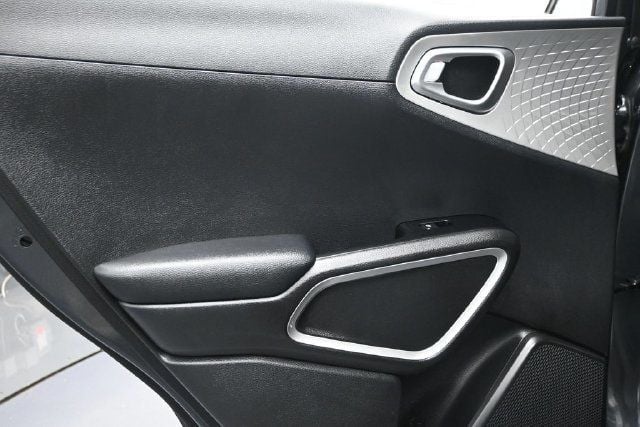 2024 Kia Soul S IVT - 23080139 - 13