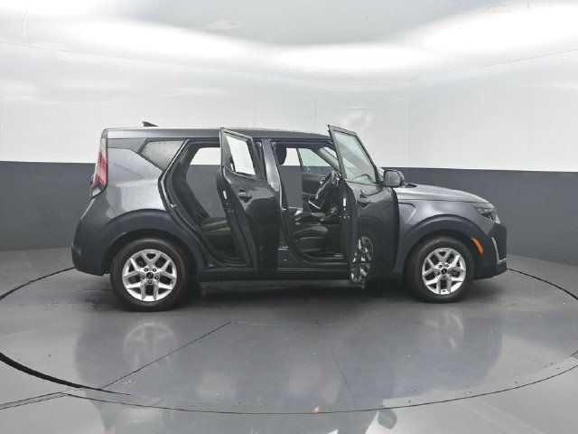2024 Kia Soul S IVT - 23080139 - 31