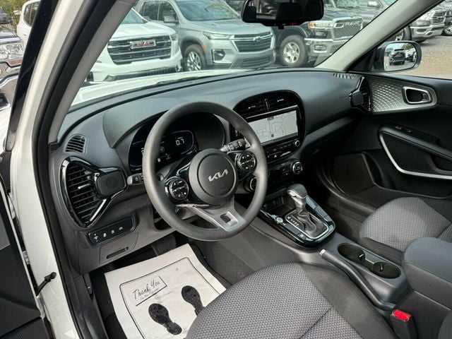 2024 Kia Soul S IVT - 22954611 - 2