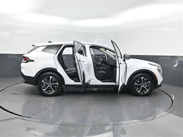 2024 Kia Sportage EX FWD - 22963542 - 38