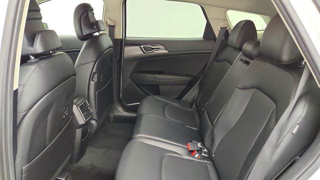 2024 Kia Sportage EX FWD - 23032273 - 17