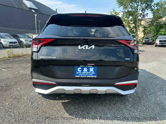 2024 Kia Sportage LX - Photo 10