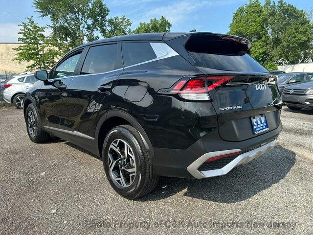 2024 Kia Sportage LX - Photo 12