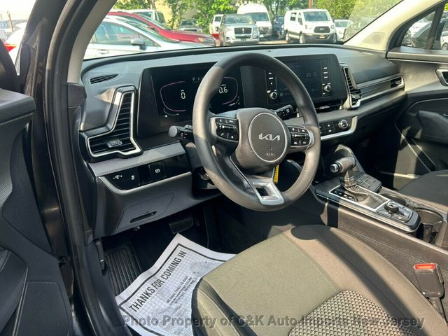 2024 Kia Sportage LX - Photo 18