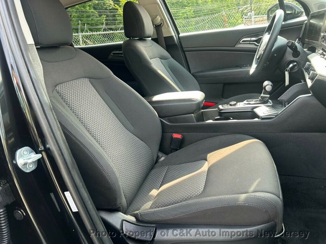 2024 Kia Sportage LX - Photo 21
