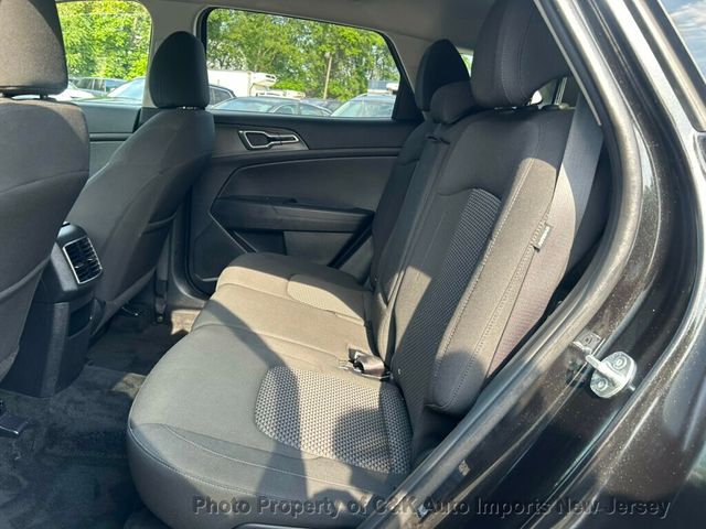 2024 Kia Sportage LX - Photo 23