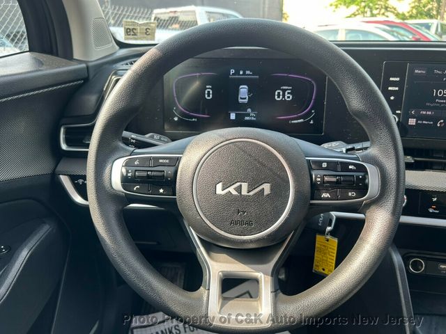 2024 Kia Sportage LX - Photo 30