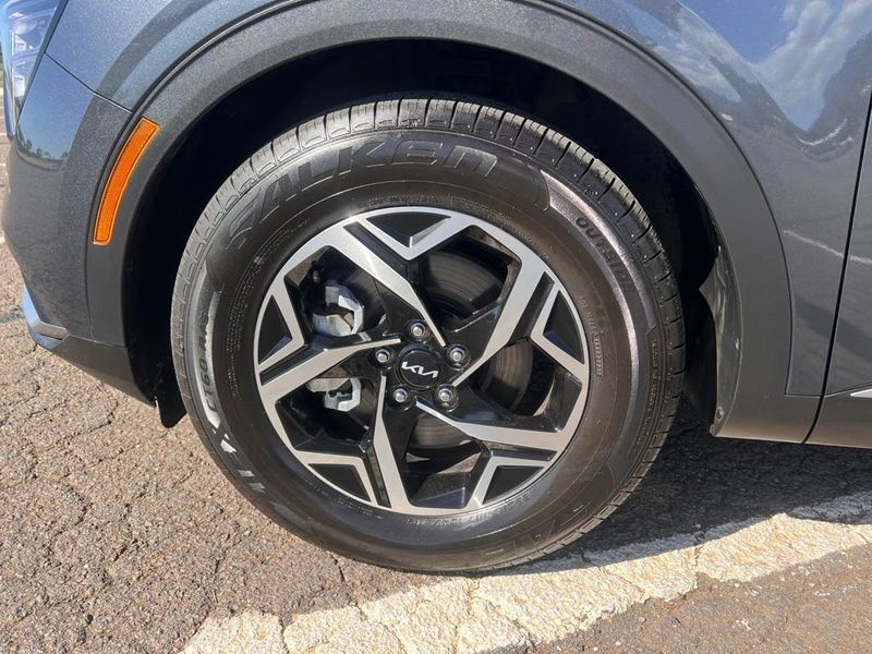 2024 Kia Sportage LX FWD - 22965979 - 11