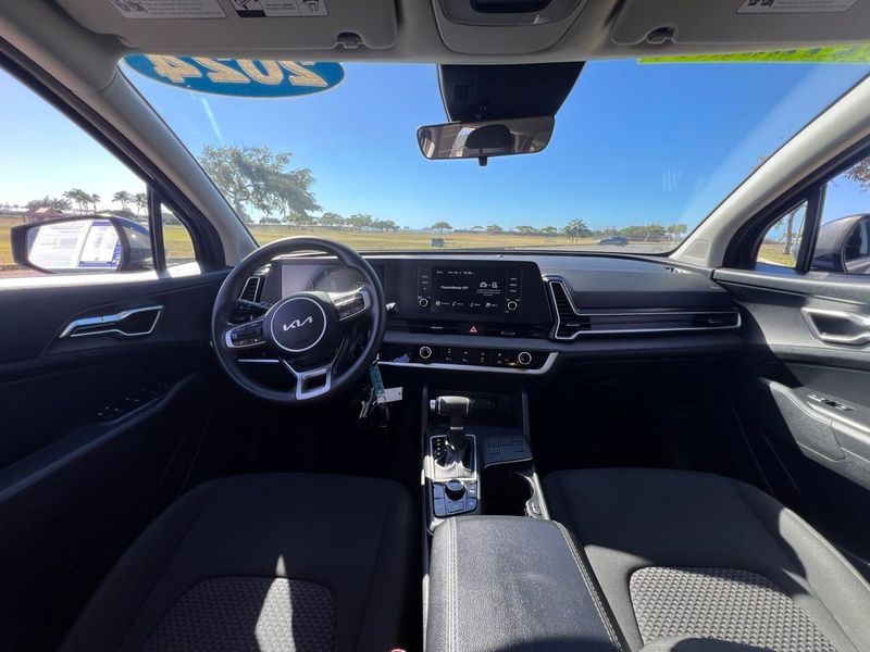 2024 Kia Sportage LX FWD - 22965979 - 13