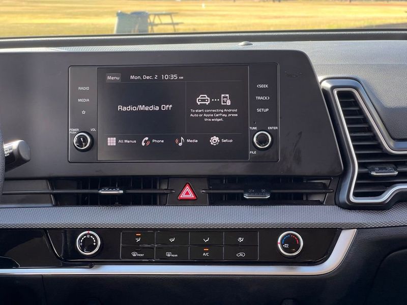 2024 Kia Sportage LX FWD - 22965979 - 16