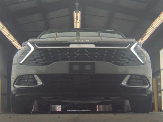 2024 Kia Sportage SX-Prestige FWD - 22969166 - 3