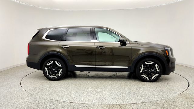 2024 Kia Telluride S AWD w/ Sunroof Package - 23039988 - 3