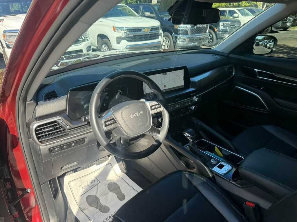 2024 Kia Telluride S photo 3