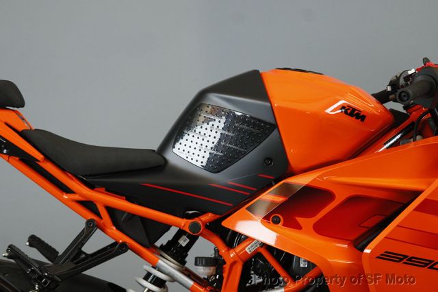 2024 KTM RC 390 133 Miles!, 1 Owner! - 22877204 - 8