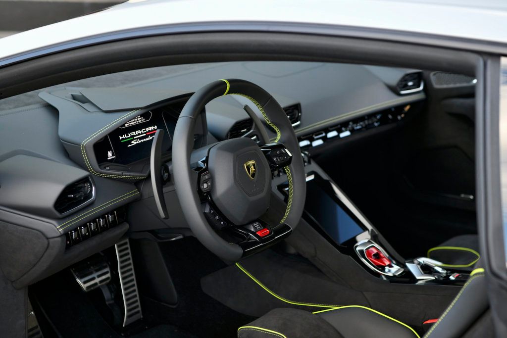 2024 Lamborghini Huracan Sterrato Coupe - 22423081 - 35