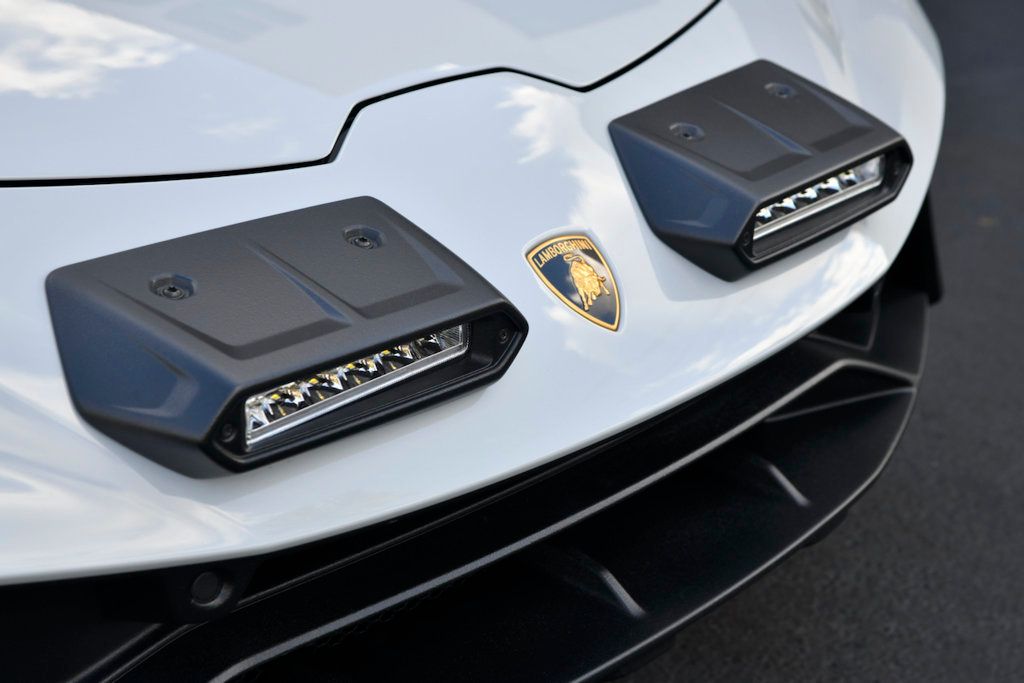 2024 Lamborghini Huracan Sterrato Coupe - 22423081 - 3