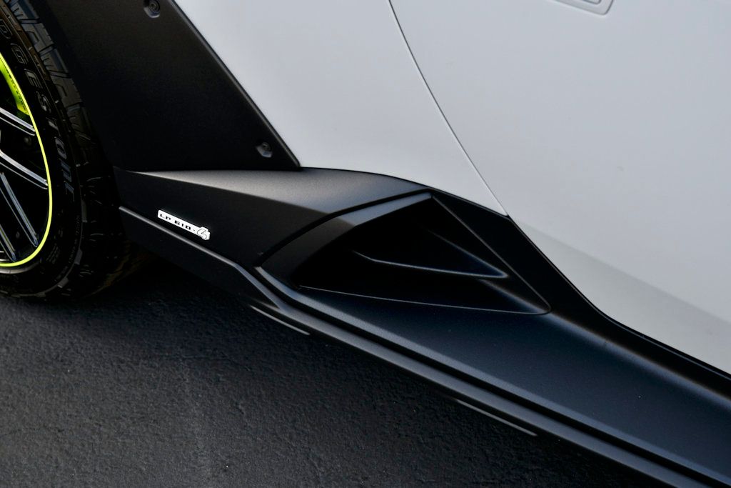 2024 Lamborghini Huracan Sterrato Coupe - 22423081 - 5