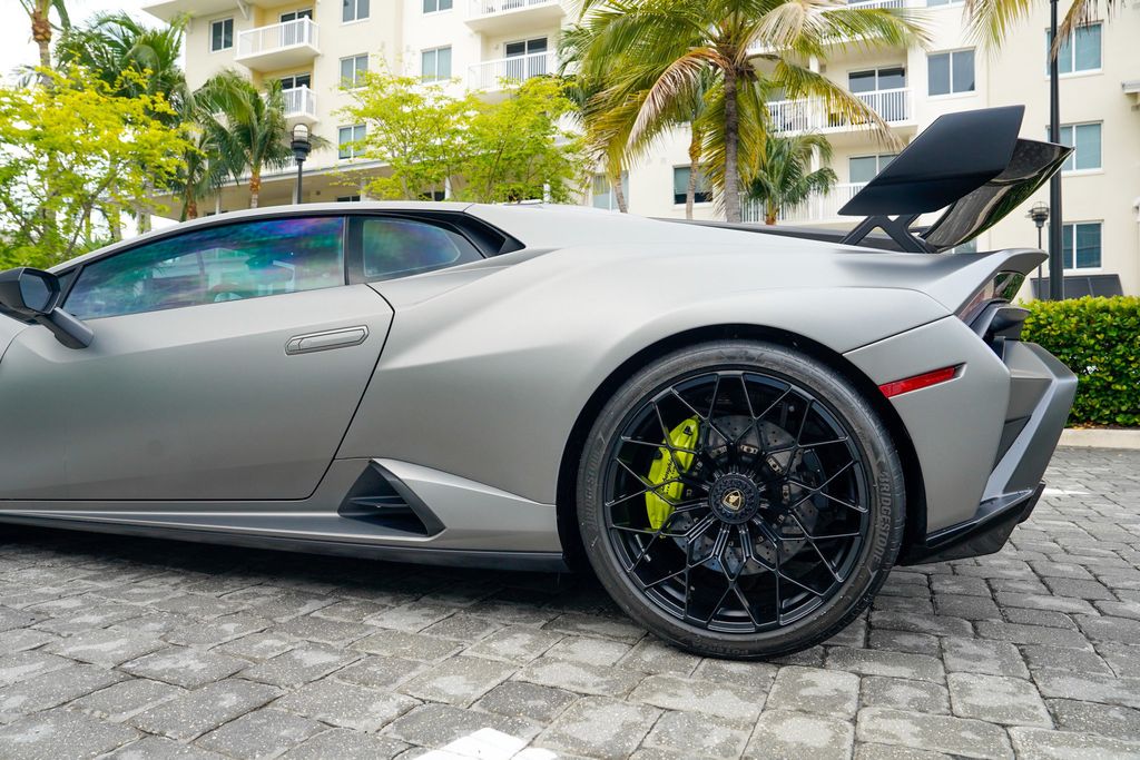 2024 Lamborghini Huracan STO Coupe - 23059285 - 17