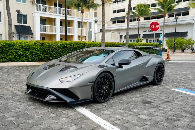 2024 Lamborghini Huracan STO Coupe - 23059285 - 1