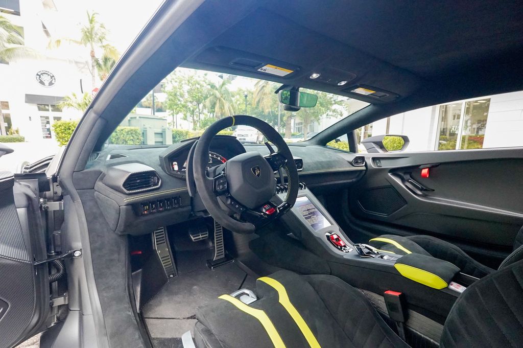 2024 Lamborghini Huracan STO Coupe - 23059285 - 2