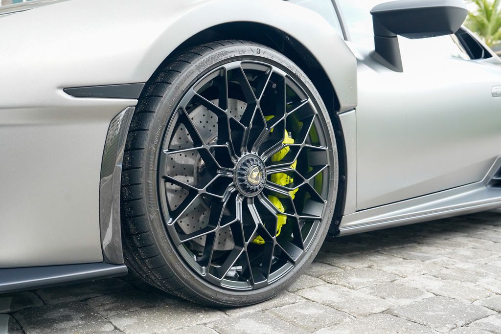 2024 Lamborghini Huracan STO Coupe - 23059285 - 44