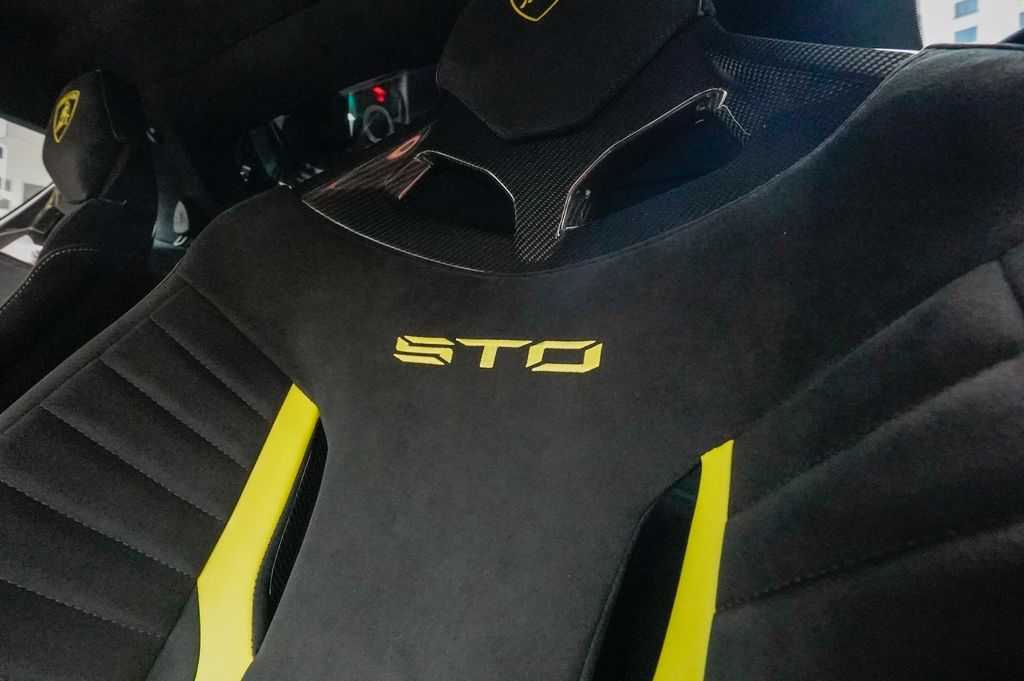 2024 Lamborghini Huracan STO Coupe - 23059285 - 69