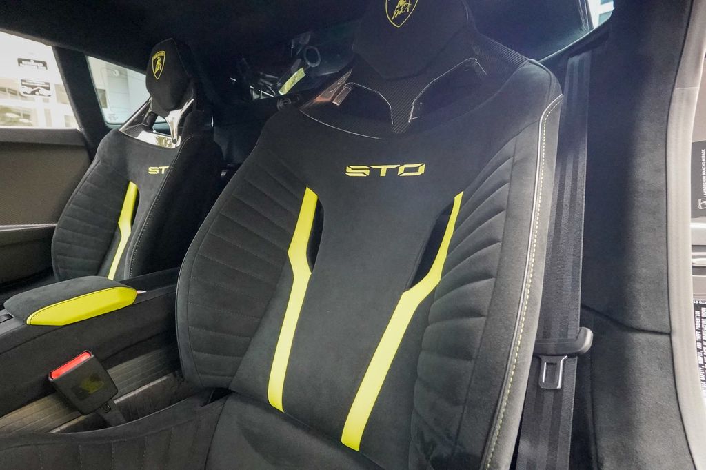 2024 Lamborghini Huracan STO Coupe - 23059285 - 70