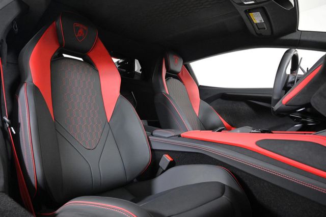 2024 Lamborghini Revuelto Base - 22838494 - 16
