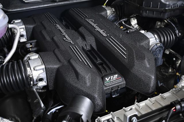 2024 Lamborghini Revuelto Base - 22838494 - 24