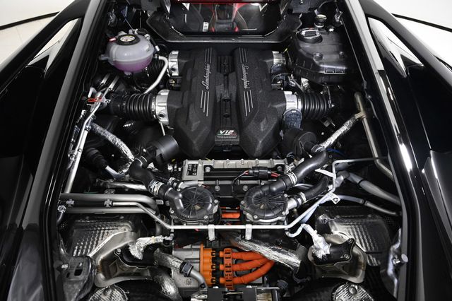 2024 Lamborghini Revuelto Base - 22838494 - 26