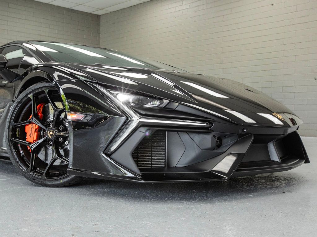 2024 Lamborghini Revuelto photo 15