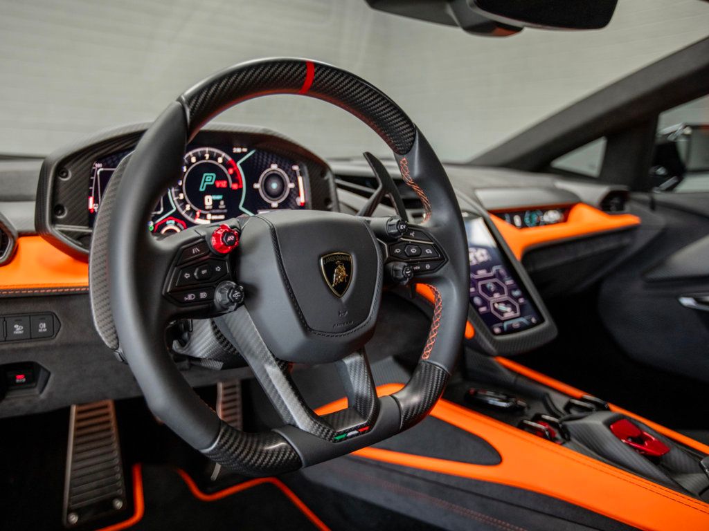 2024 Lamborghini Revuelto photo 26