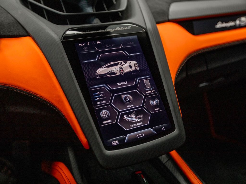 2024 Lamborghini Revuelto photo 30