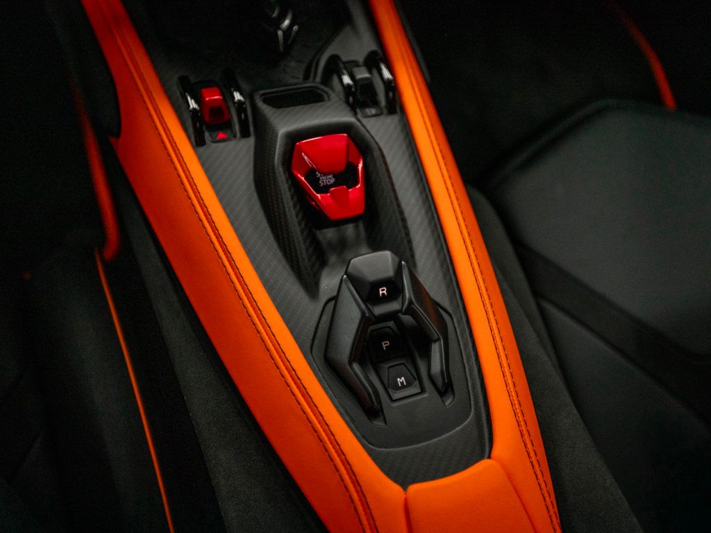 2024 Lamborghini Revuelto photo 31