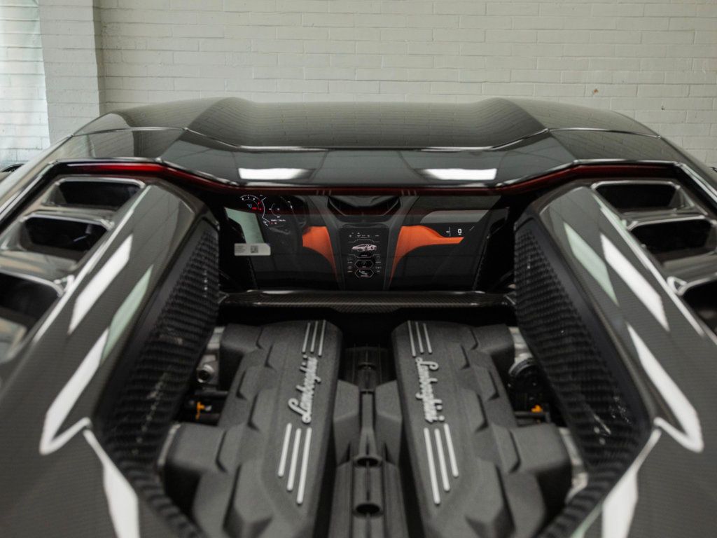 2024 Lamborghini Revuelto photo 36