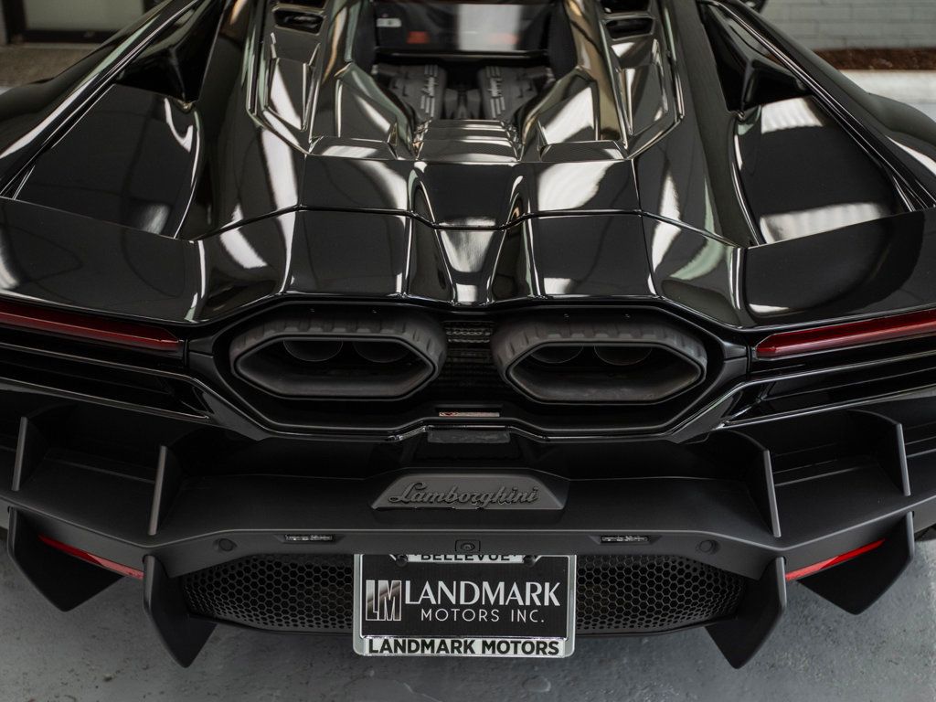 2024 Lamborghini Revuelto photo 42
