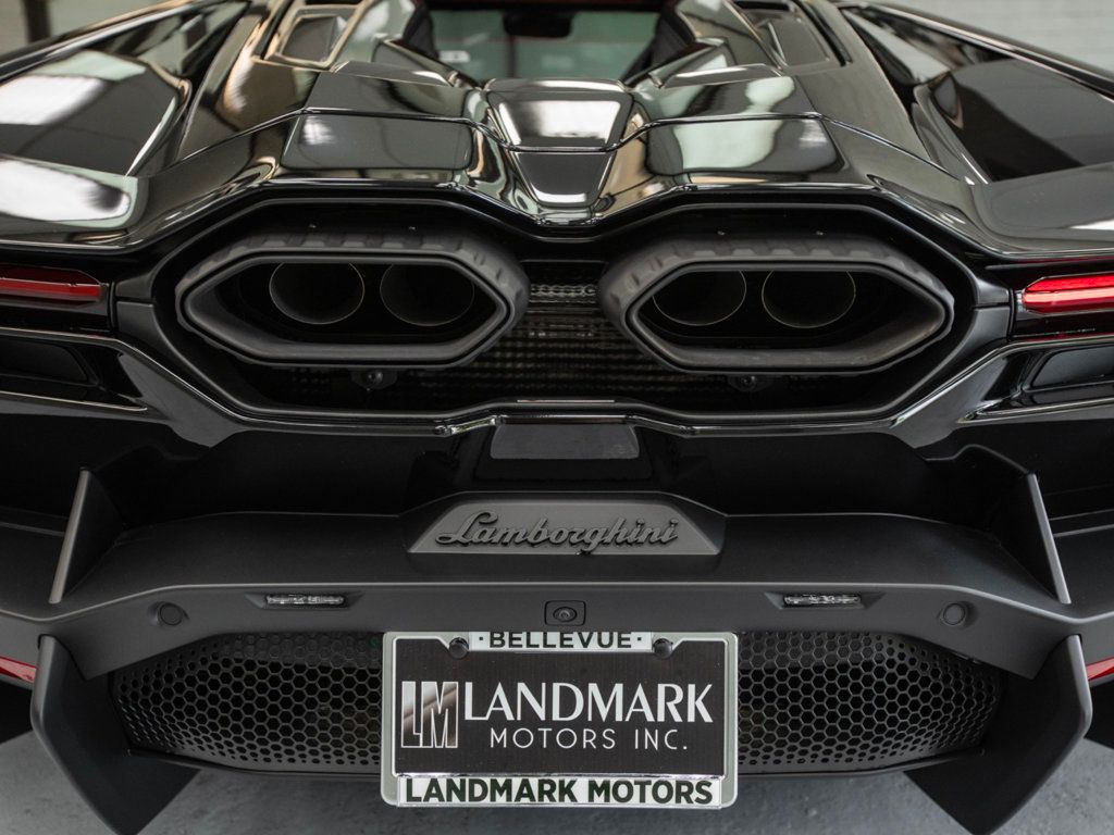 2024 Lamborghini Revuelto photo 43