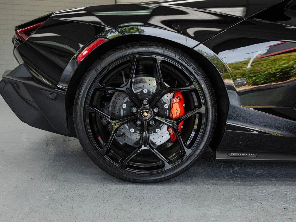2024 Lamborghini Revuelto photo 48