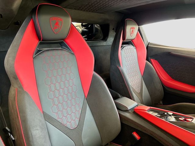 2024 Lamborghini Revuelto Coupe - 22963708 - 16