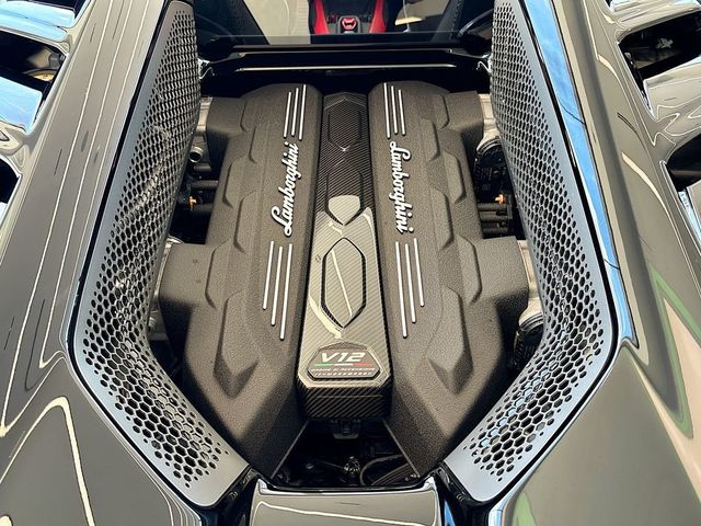 2024 Lamborghini Revuelto Coupe - 22963708 - 18
