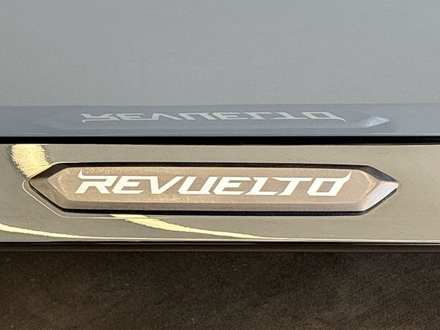 2024 Lamborghini Revuelto Coupe - 22963708 - 21