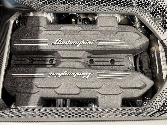 2024 Lamborghini Revuelto Coupe - 22963717 - 31