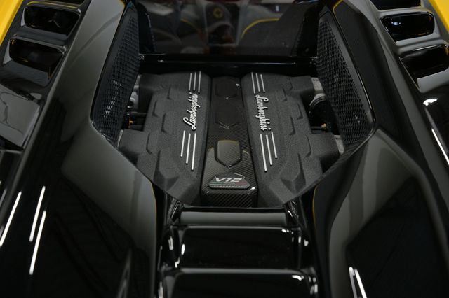 2024 Lamborghini Revuelto Coupe - 23015796 - 13