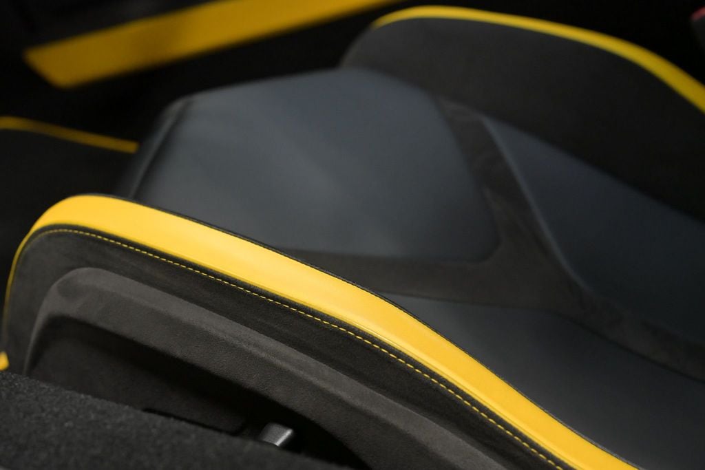 2024 Lamborghini Revuelto Coupe - 23015796 - 32