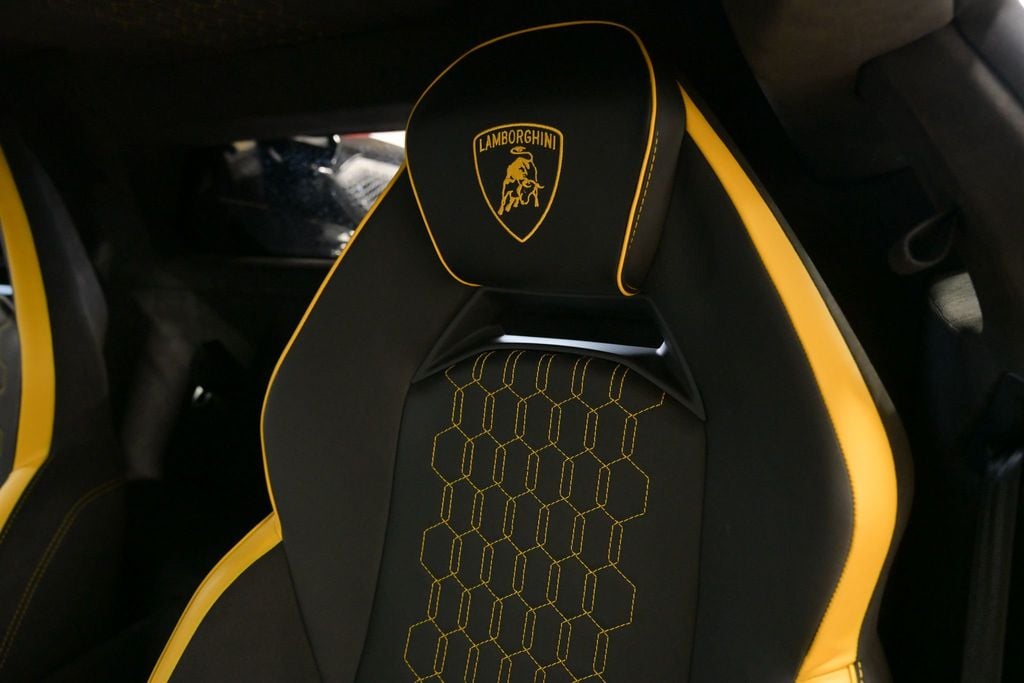 2024 Lamborghini Revuelto Coupe - 23015796 - 33