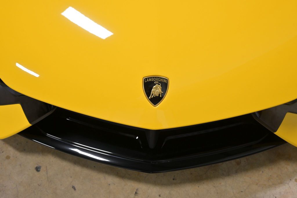 2024 Lamborghini Revuelto Coupe - 23015796 - 3